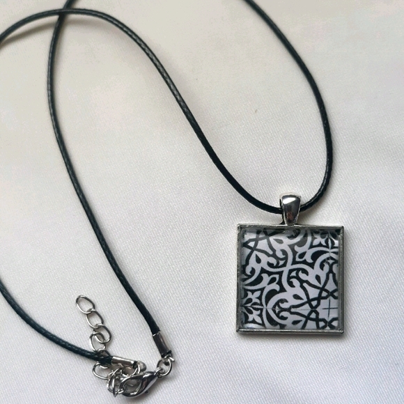 Moroccan Tile Pendant - Picture 1 of 2